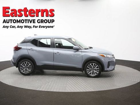 Used 2021 Nissan Kicks SV FWD image 45