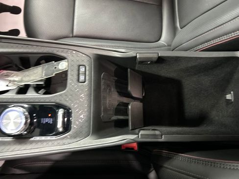 Used 2024 Jeep Wagoneer Launch Edition AWD/4WD image 21