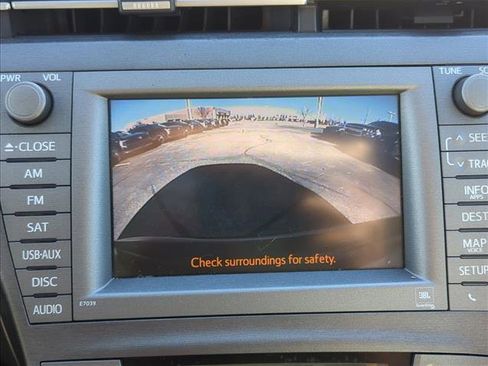 Used 2012 Toyota Prius Four w/ Deluxe Solar Roof Pkg image 11