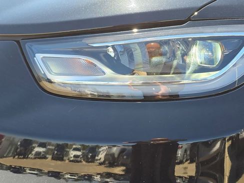 Used 2025 Chrysler Pacifica Select FWD image 35