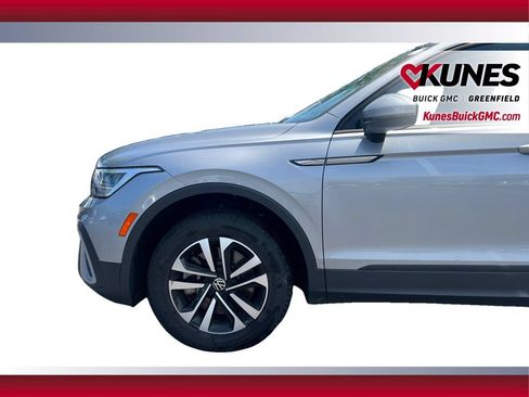 Used 2022 Volkswagen Tiguan S AWD/4WD image 13
