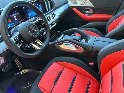 Used 2025 Mercedes-Benz GLE 63 AMG S image 18