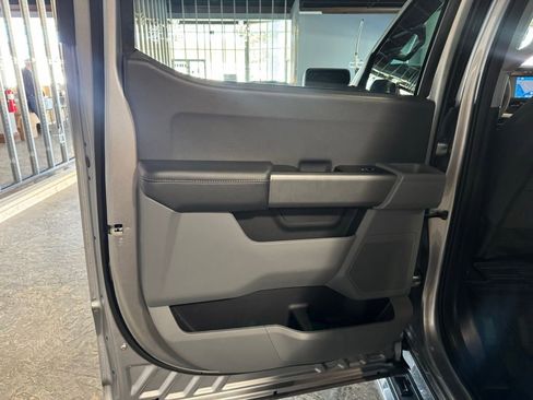 Used 2023 Ford F150 XLT w/ XTR Package image 16