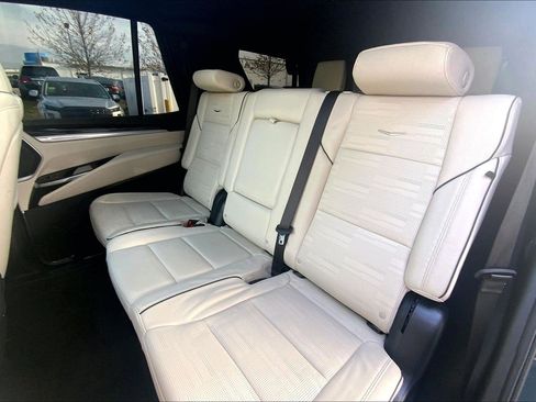 Used 2025 Cadillac Escalade Sport image 28