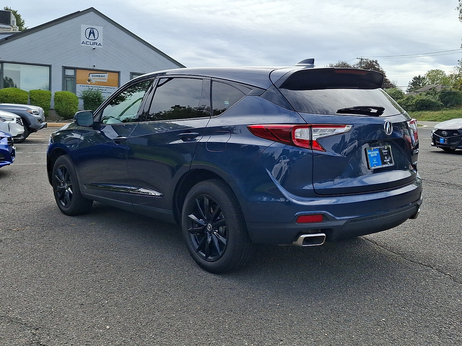 Certified 2025 Acura RDX SH-AWD image 4