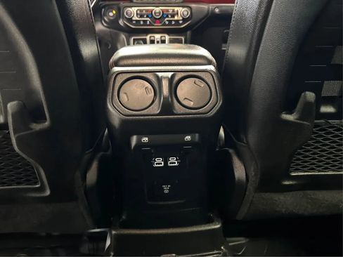 Used 2020 Jeep Wrangler Unlimited Rubicon w/ Dual Top Group image 24