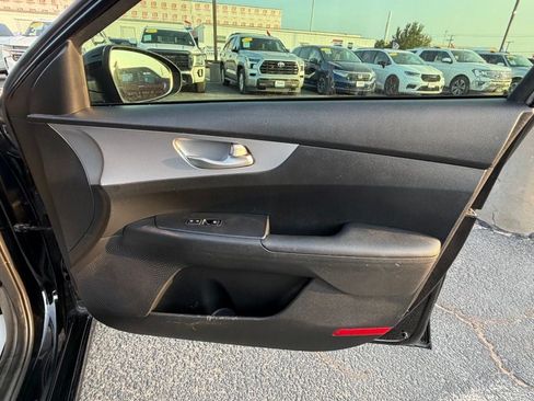Used 2024 Kia Forte LXS w/ LXS Technology Package FWD image 14