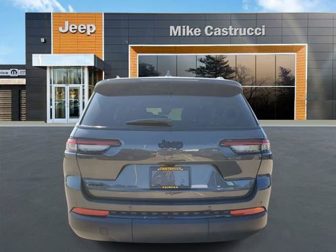 New 2025 Jeep Grand Cherokee L Altitude image 4