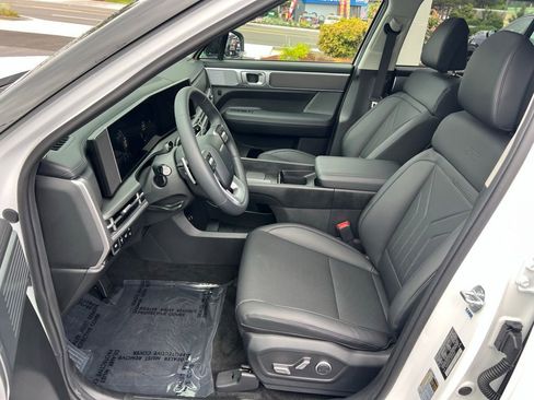 Certified 2025 Hyundai Santa Fe XRT AWD/4WD image 11