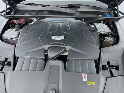 Certified 2023 Porsche Cayenne Coupe image 31