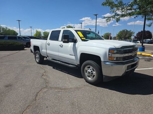 Used 2016 Chevrolet Silverado 2500 LT AWD/4WD image 9