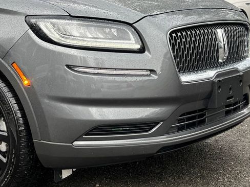 Used 2023 Lincoln Nautilus Reserve w/ Monochromatic Package image 10