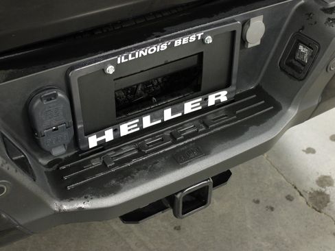 Used 2024 Ford F150 Lightning Lariat image 13