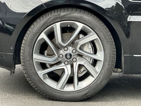 Used 2021 Land Rover Range Rover Sport HSE Silver Edition image 11