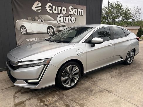Used 2018 Honda Clarity Plug-In Hybrid image 3