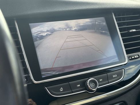 Used 2018 Buick Encore Preferred image 27