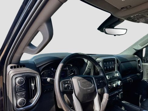 Used 2023 GMC Sierra 3500 Denali w/ Denali Ultimate Package AWD/4WD image 11