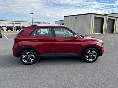 Used 2025 Hyundai Venue SEL