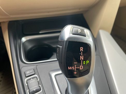 Used 2013 BMW 320i Sedan image 21