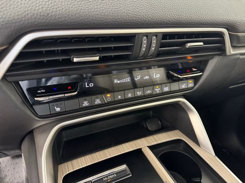 Used 2024 MAZDA CX-90 Plug-In Hybrid w/ Preferred image 16