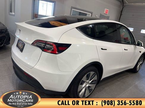 Used 2021 Tesla Model Y Long Range AWD/4WD image 5