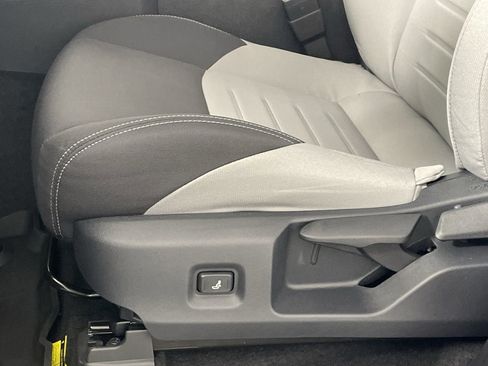 New 2025 Toyota Tacoma TRD Off-Road image 18