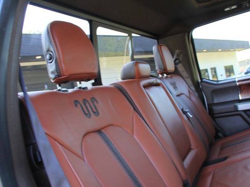 Used 2018 Ford F150 King Ranch w/ Equipment Group 601A Luxury AWD/4WD image 17
