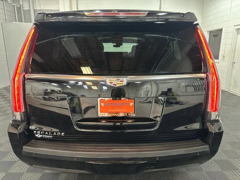 Used 2019 Cadillac Escalade ESV Premium Luxury AWD/4WD image 8