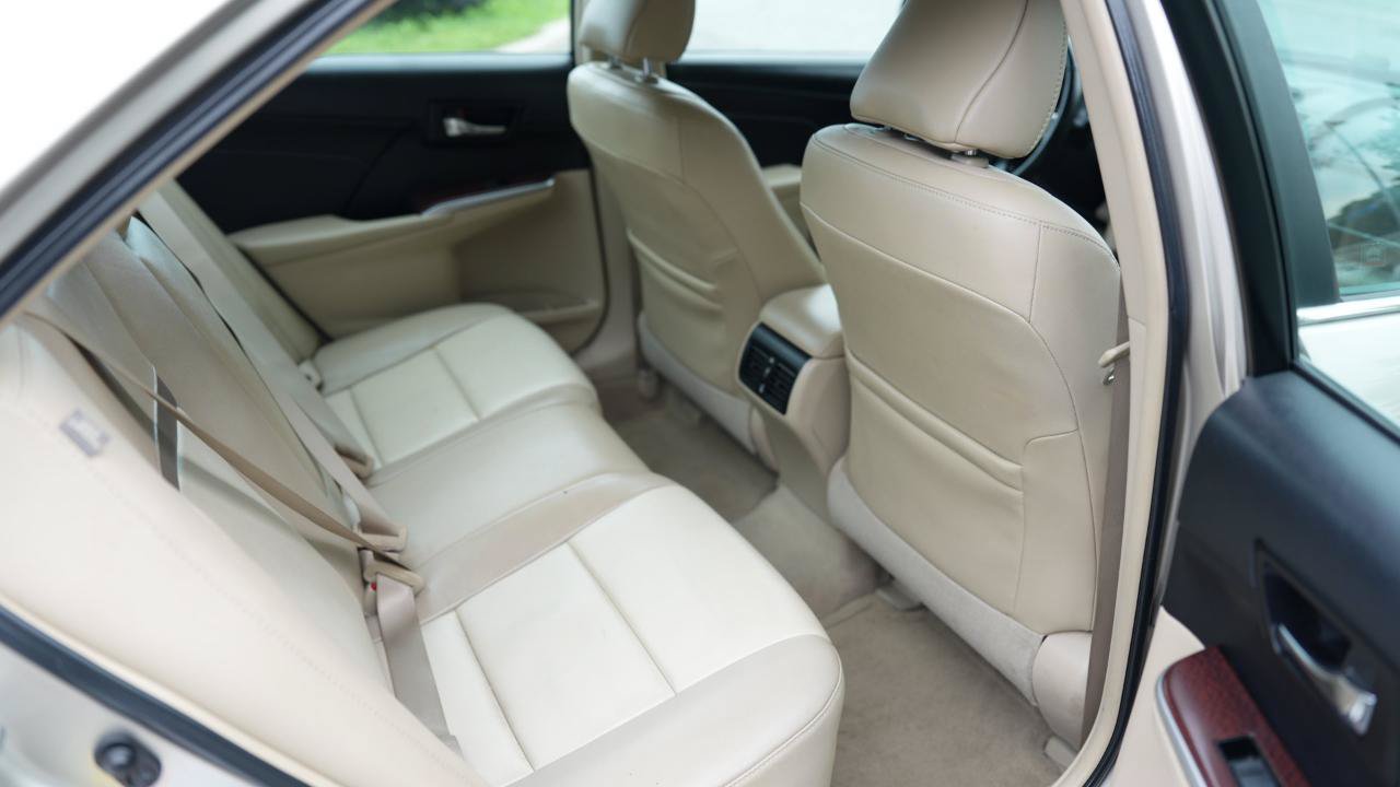 Used 2014 Toyota Camry XLE FWD image 24