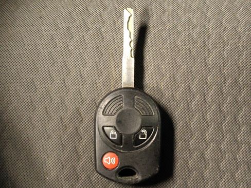 Used 2017 Ford Escape SE FWD image 32