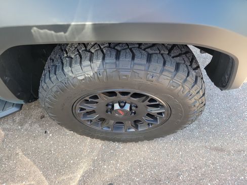 Used 2026 Toyota 4Runner TRD Off-Road Premium AWD/4WD image 4
