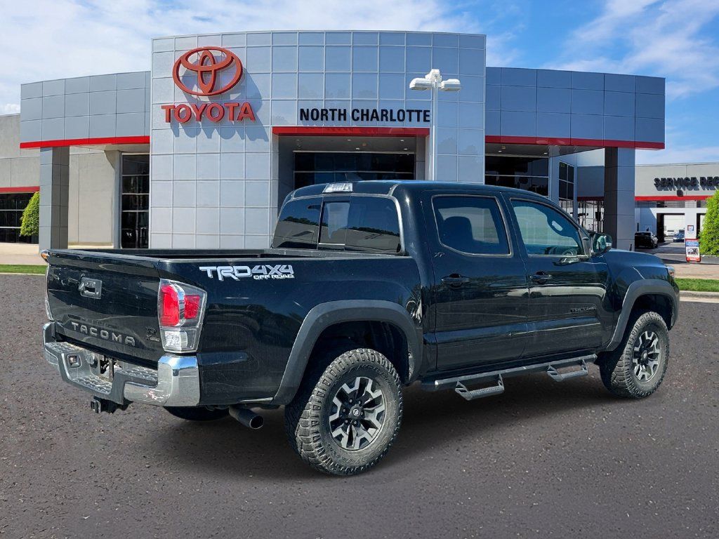 Used 2023 Toyota Tacoma TRD Off-Road AWD/4WD image 8