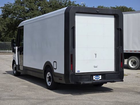 Used 2024 Chevrolet Brightdrop 600 w/ Battery Pack, Max Range AWD/4WD image 5
