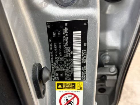 Certified 2017 Toyota Highlander XLE FWD image 14