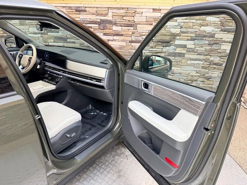 Used 2024 Hyundai Santa Fe Limited AWD/4WD image 51