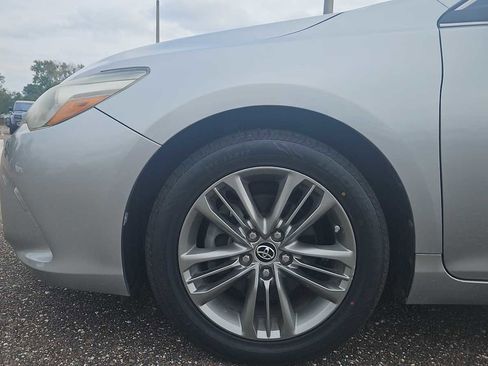 Used 2015 Toyota Camry SE image 19