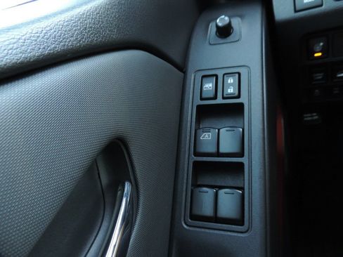 Used 2024 Nissan Frontier PRO-4X w/ Technology Package AWD/4WD image 25