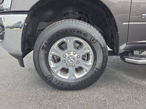 Used 2025 RAM 2500 Big Horn AWD/4WD image 10