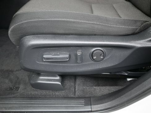 Certified 2023 Honda CR-V EX image 17