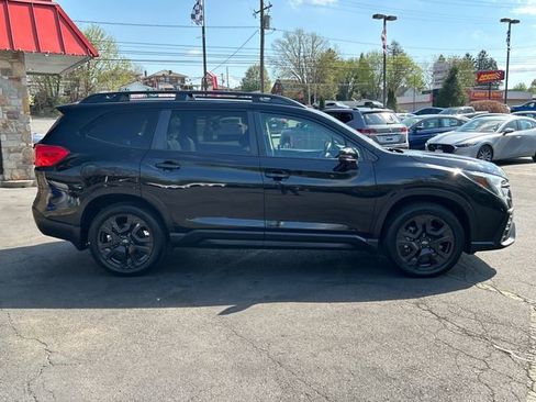 Used 2023 Subaru Ascent Onyx Edition Limited image 7