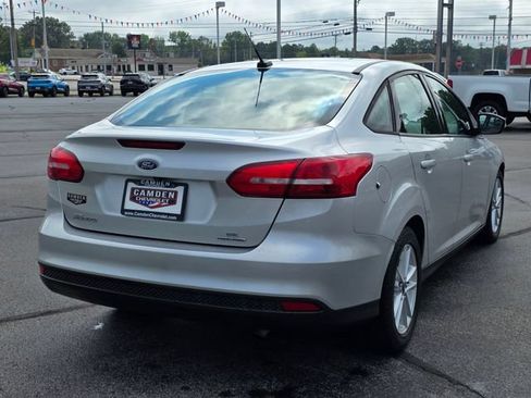 Used 2015 Ford Focus SE FWD image 13