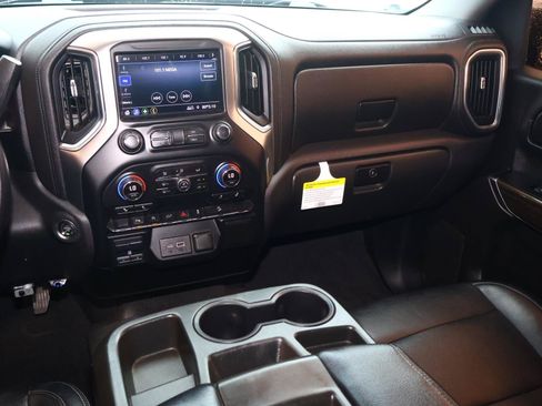Used 2020 Chevrolet Silverado 1500 LT w/ Texas Edition AWD/4WD image 13