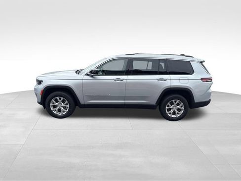 Used 2023 Jeep Grand Cherokee L Limited AWD/4WD image 3