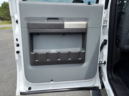 Used 2015 Ford F250 XLT AWD/4WD image 18