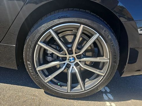 Used 2020 BMW 330i xDrive Sedan w/ Driving Assistance Package image 7