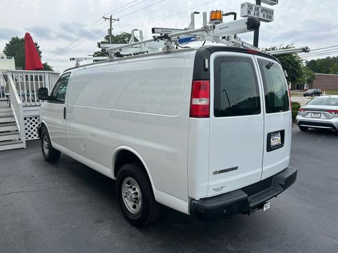 Used 2019 Chevrolet Express 2500 w/ Driver Convenience Package RWD image 6