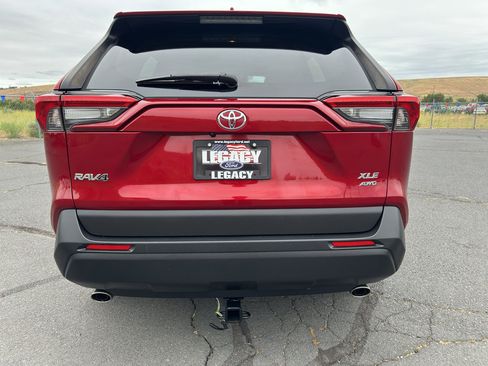 Used 2020 Toyota RAV4 XLE Premium AWD/4WD image 9