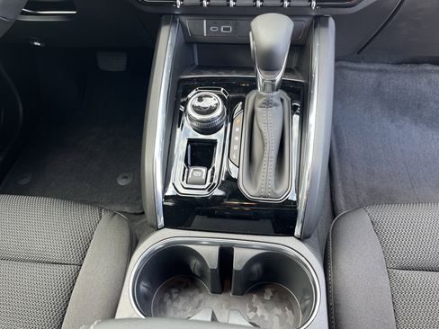 New 2026 GMC Canyon Elevation w/ Convenience Package image 16