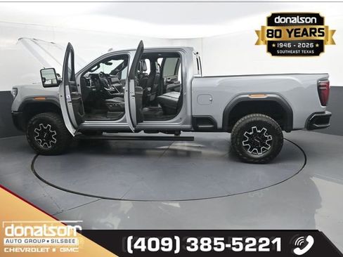 Used 2024 GMC Sierra 2500 AT4X image 22