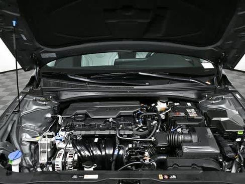 New 2026 Hyundai Elantra Limited image 22